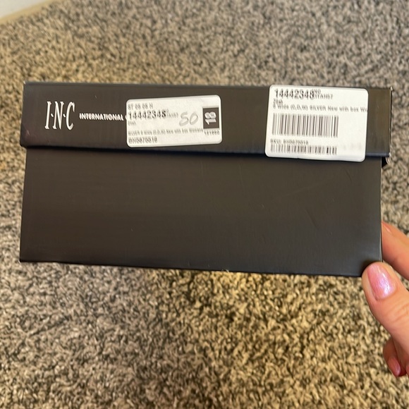 NWT Womens sexy bridal heels Size 8W Clear Vinyl Rhinestone Silver heels 8 wide - Picture 13 of 17